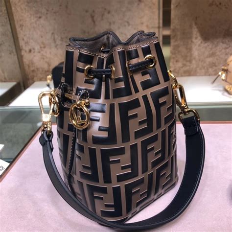 fendi 水桶包